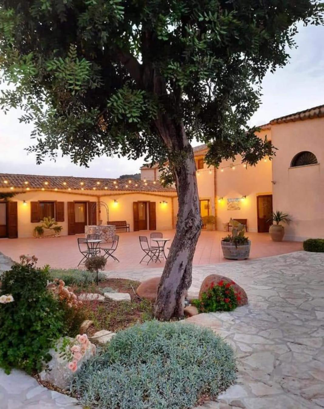 Agriturismo Antichi Granai Villa Calatafimi Dış mekan fotoğraf